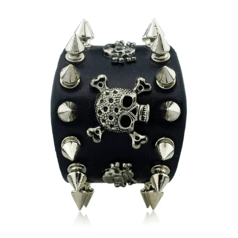 Bracelet clouté - Tête de mort gothique