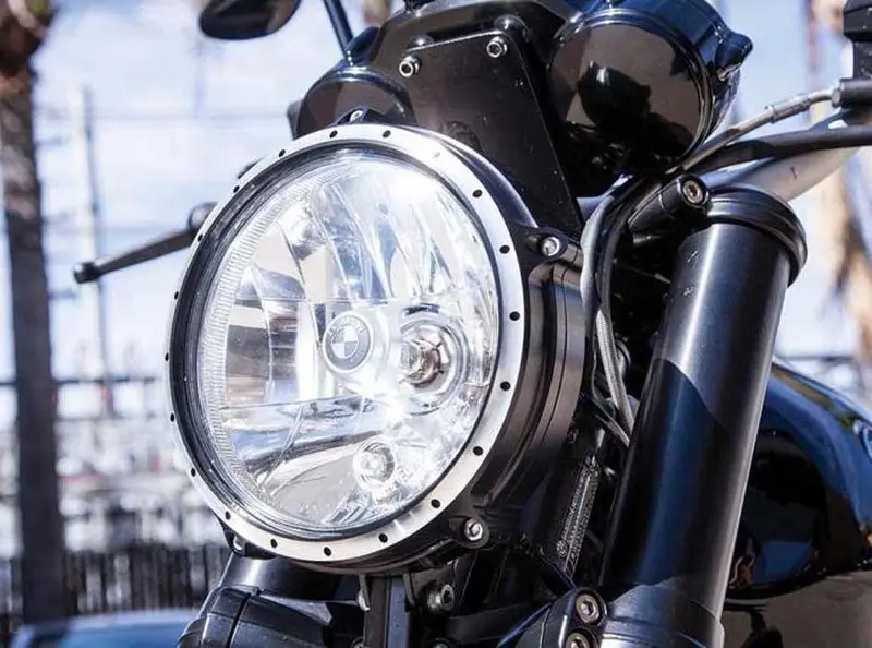 Cerclage de phare en Alu Nine T rsd