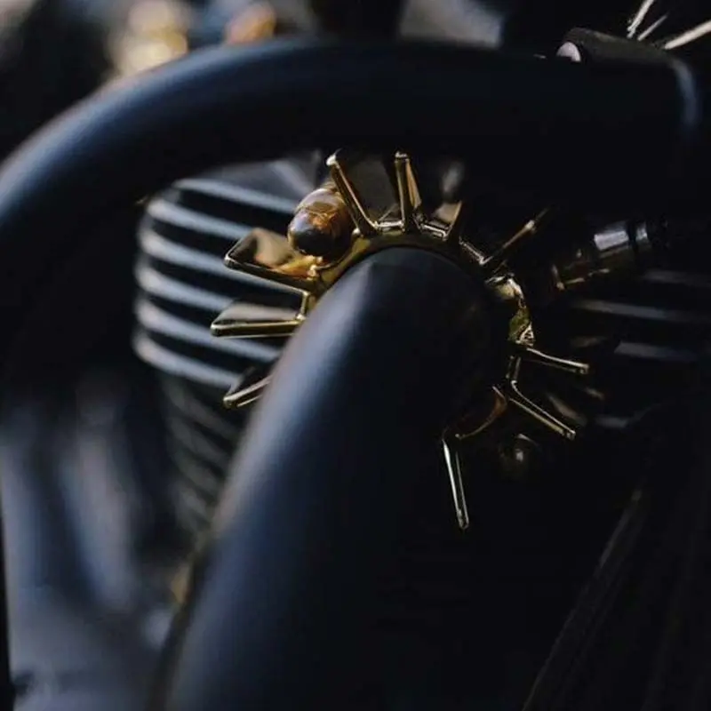 Colliers d’échappement à ailettes – Édition Limitée - Triumph 900/1200cc | Motone Customs