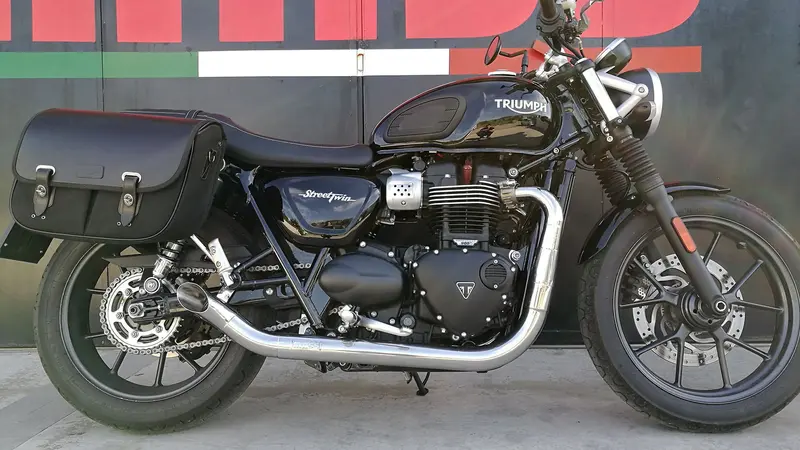 Echappement MASS "Hot Rod" Triumph Street Twin