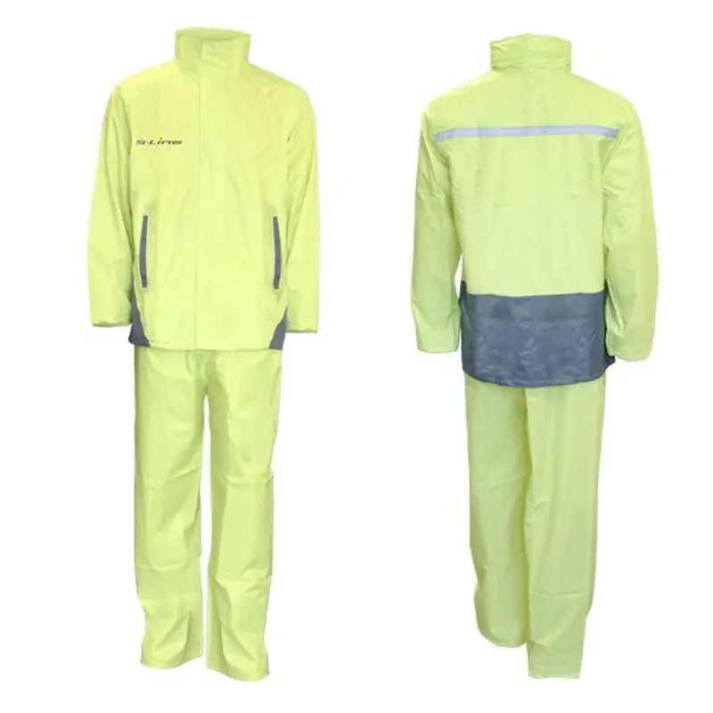 Ensemble de pluie jaune
