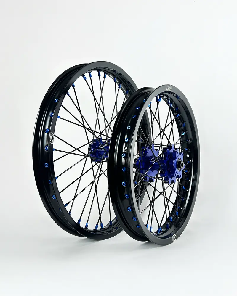 PAIRE DE Jantes Talaria Sting MX4