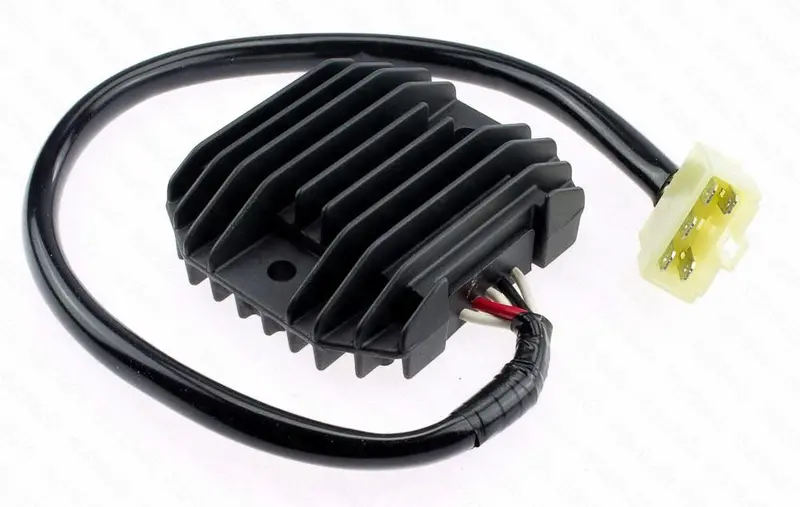 Régulateur de tension YAMAHA FZS 1000 FAZER (01-05)