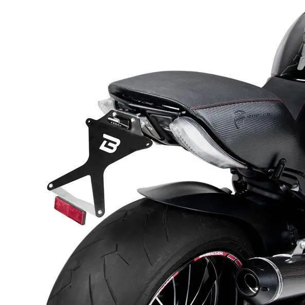 SUPPORT DE PLAQUE Ducati Diavel
