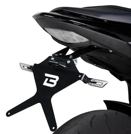 SUPPORT DE PLAQUE Suzuki GSR 750