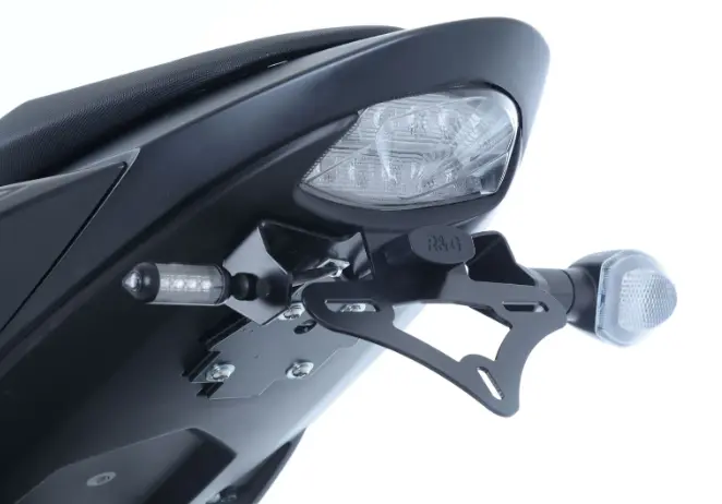 SUPPORT DE PLAQUE SUZUKI GSX-S 750 2017 À 2021 R&G RACING / RRLP0223BK