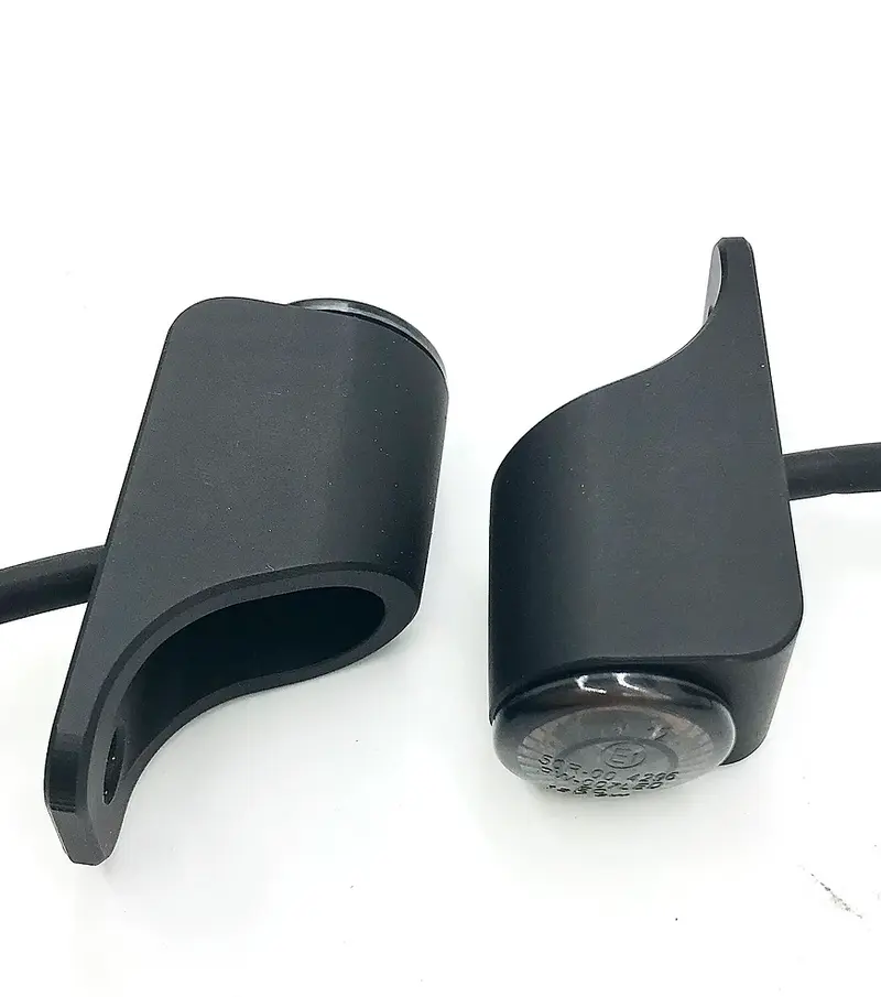 Supports clignotants avant